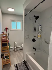 Stylish 3BR Escape - Cozy, Modern, and Comfort - Image 4