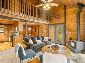 Quintessential Cabin in Sunriver's Best Location  - Cluster Cabin #2 - Image 3