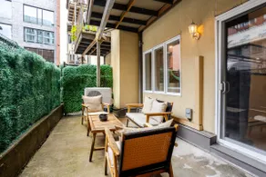 Portly Charm: Chic 2BR Condo in MTL Old Port - Image 5