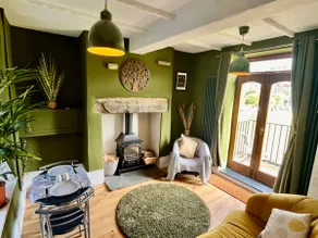 Wicket Green Cottage Hayfield - Image 2