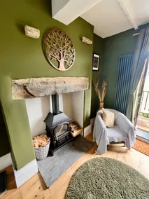 Wicket Green Cottage Hayfield - Image 4