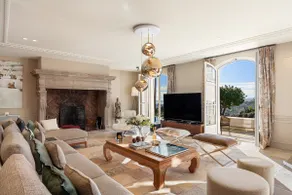 Luxurious artists' villa, sea and mountain views - Image 4