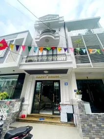 Happy House - Image 2
