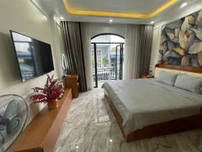 Happy House - Image 5
