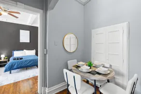 Cozy&Central Suite~1BR~In Uptown - Image 3
