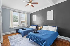 Cozy&Central Suite~1BR~In Uptown - Image 2