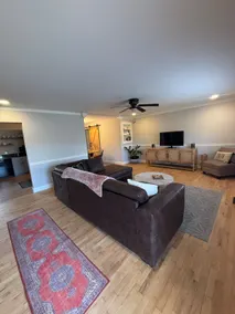 The Peaceful Pad in Downtown Rogers - Image 2