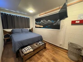 Apt - within 3 miles of downtown - Image 5