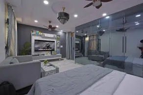 The Love Shack - Image 2