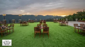 Echron|2Bhk Aprt|Jacuzzi|Balcony| - Image 5