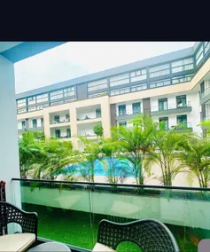 Luxurious 1Bedroom Entire Loxwood Apartment-W/Pool - Image 2