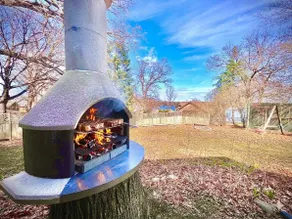 The Chalet overlooking lake Bavaria. - Image 5