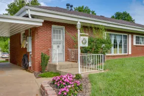 Mid-Century 1950s Home W/ Carport Near Route 66 - Image 3