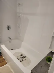 Cute warm apt close to highway - Image 4