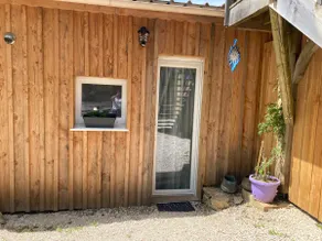 Small quiet house. - Image 2