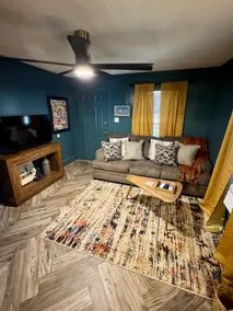 The Dog House - Image 4