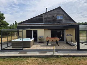 Hot tub, river and orchard: Normandy getaway - Image 2