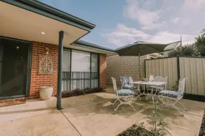 Cottage on Cockleshell - Image 2