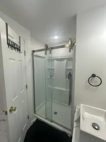 Lux 2 bedroom apartment - Image 4