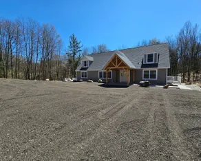 Secluded newly built home, game room, RV hook-up - Image 2