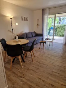 Air-conditioned two-room apartment + swimming pool and tennis - Image 2