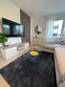 Luxurious, bright and designer apartment - Image 3