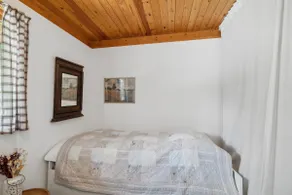 Cozy cottage in the woods - Image 2