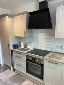 Stylish Flat B - Image 5