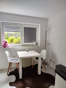 modern Studio 2 with Kitchen, Terrace+Parking - Image 2