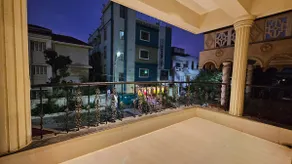 Lovingluving Majestic 3BHK | Entire Home - Image 4