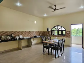 Lovingluving Majestic 3BHK | Entire Home - Image 5