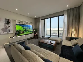 2 Bedrooms | Waterfront with 86' TV + PS5/Balcony - Image 2