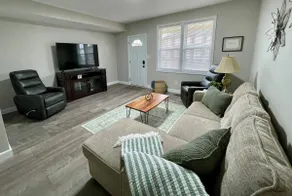 Riverfront Retreat - Image 4