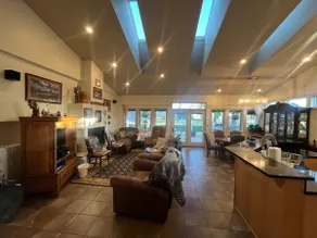 Modern House - Image 2