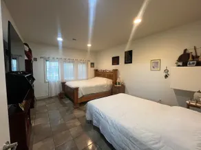 Modern House - Image 3