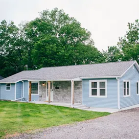 Highview Home 4 Beds/2 Bath, Fenced In Backyard - Image 2