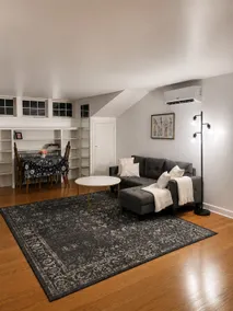 The Studio Loft Spacious 1 BDR Suite near DT - Image 2