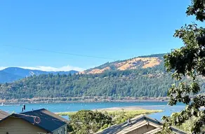 River View - Peaceful Hillside Walk to Town Studio - Image 2