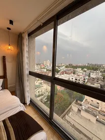 Plumex Élan Studio- 1BR with City Views/Pool/Gym - Image 5
