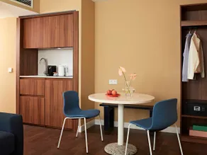 Numa | 1 Bedroom Apartment with Sofa Bed - Image 3