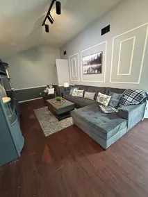 Spacious 5 Bedroom River Home in Hardy - Image 3