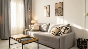 Brand-New 2BR Apt Near Center - FREE Parking - Image 3