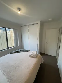 Modern apartment in Spearwood - Image 5