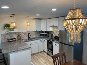 Sarasota’s Best Home Base Resort +Free Amenities - Image 3