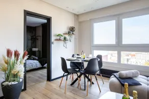 Luxury Suite & Spa • View of the Tour de l'Europe • Center - Image 2