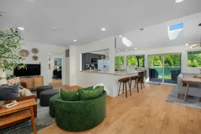 3BR waterfront home with patio & wildlife watching - Image 3