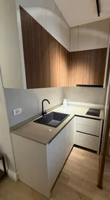 Sky 2 studio Apartment - Image 4