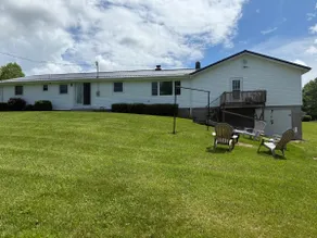 The Lazy Gray | Peaceful 2BR | Pet Friendly - Image 2