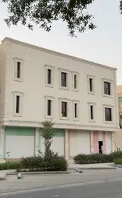 302 D, a hotel-style apartment in a prime location - Image 5