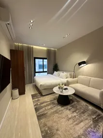 302 D, a hotel-style apartment in a prime location - Image 3